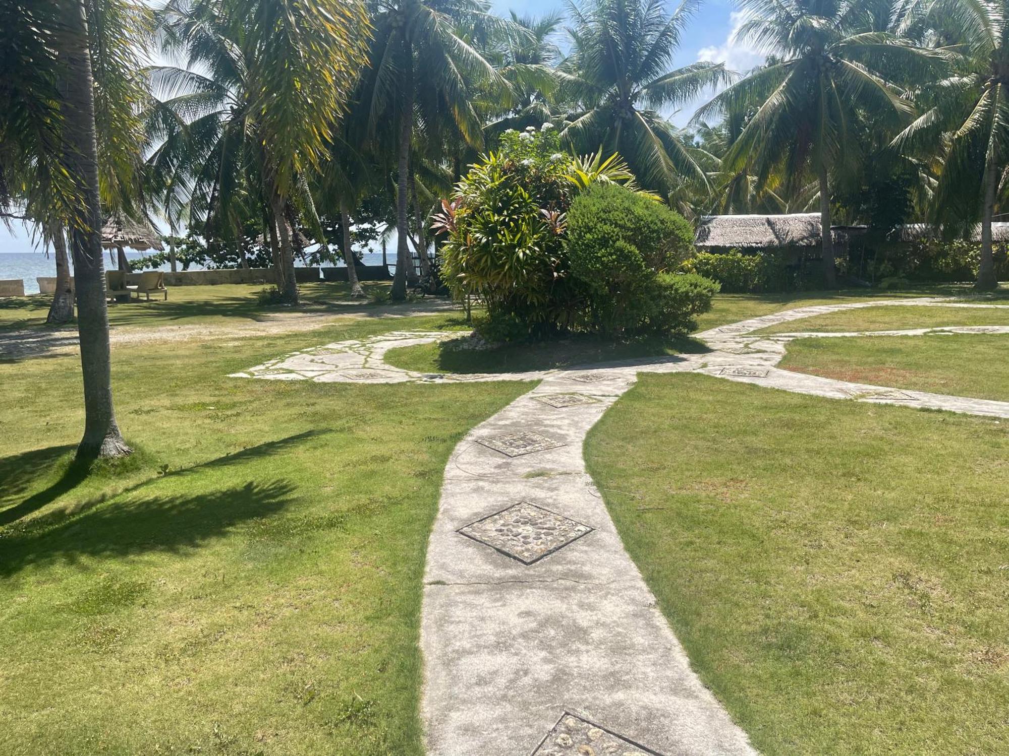 Cliff Side Beach Resort And Cottages Siquijor Esterno foto